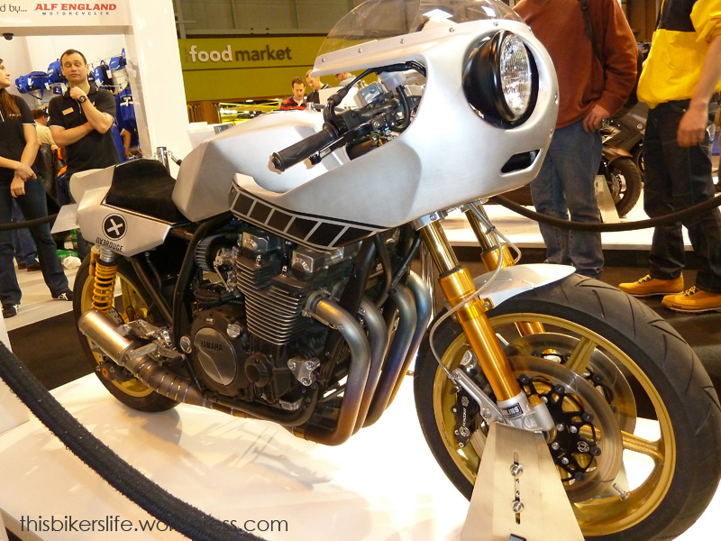 Yamaha XJR 1300 Eau Rouge By Deus Photos Informations Articles