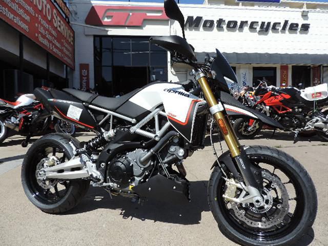 2014 Aprilia Dorsoduro 750 ABS #8