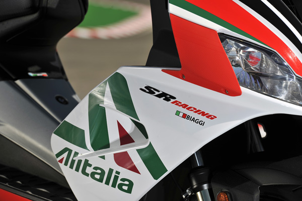 2011 Aprilia RS 50 Replica Alitalia #8