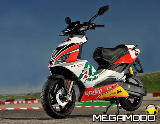 2011 Aprilia RS 50 Replica Alitalia #7