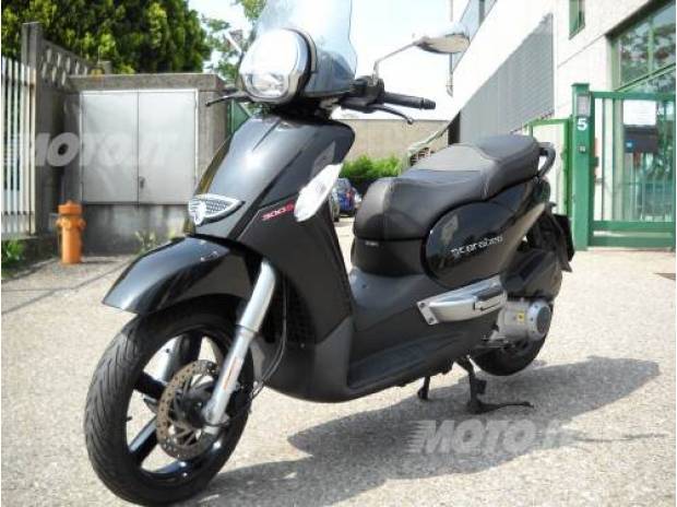 2012 Aprilia Scarabeo 300s #8