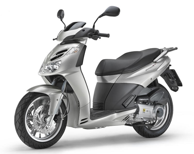 2011 Aprilia SportCity Cube 300 #7