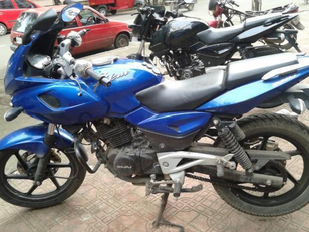 2011 Bajaj Pulsar 220 #10