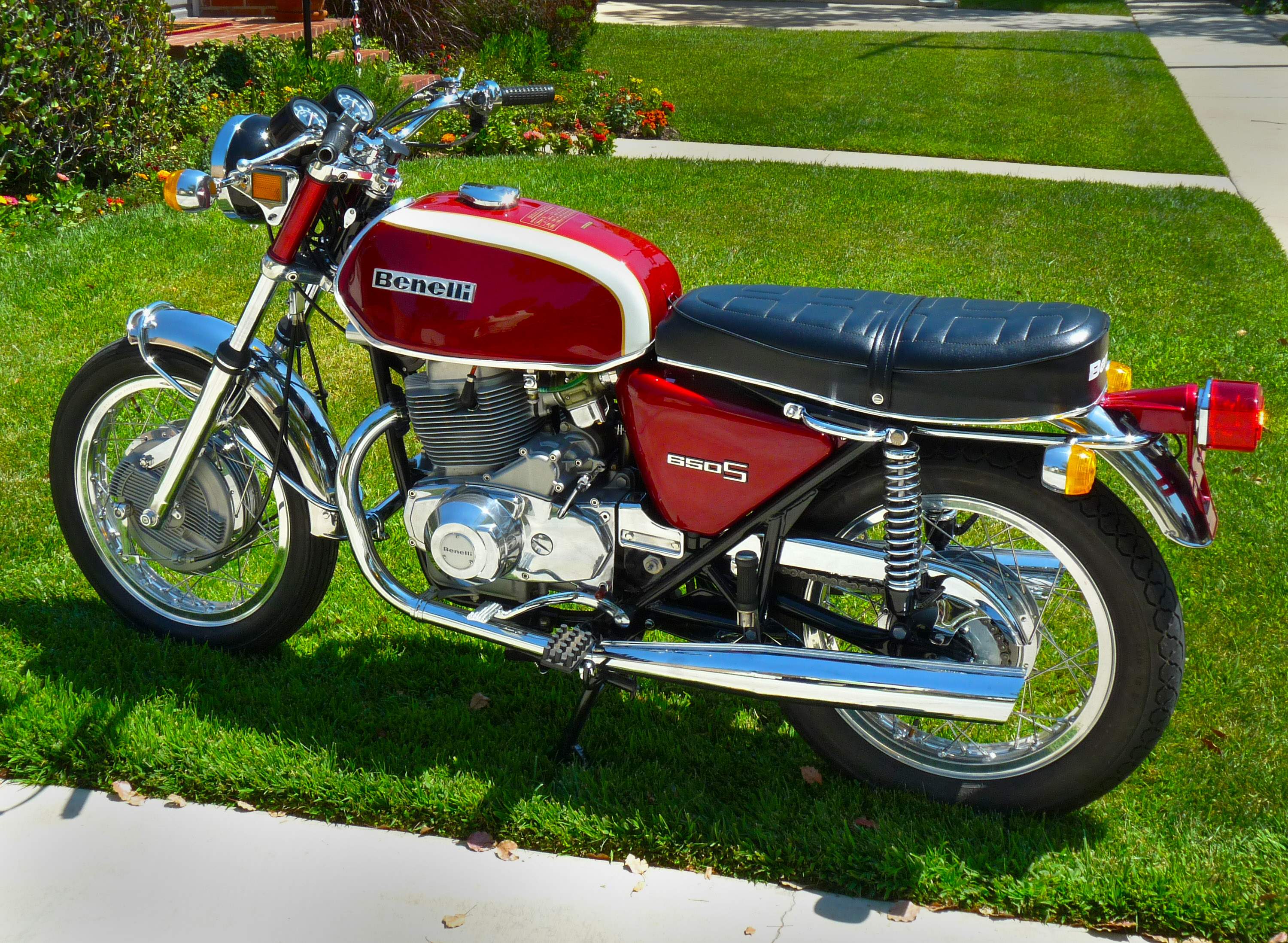 1980 Benelli 250 2 C #10