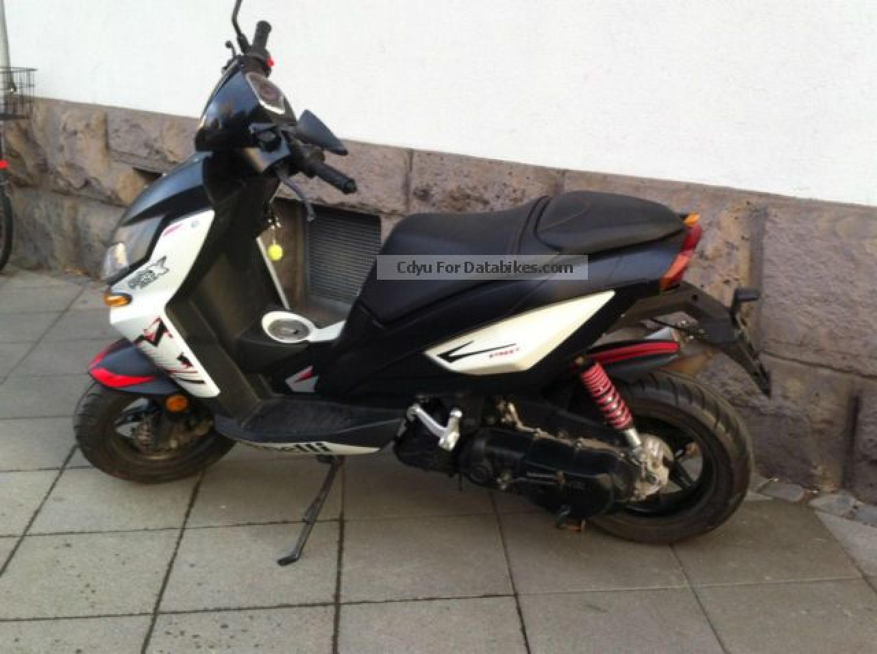 2009 Benelli QattroNove X #7