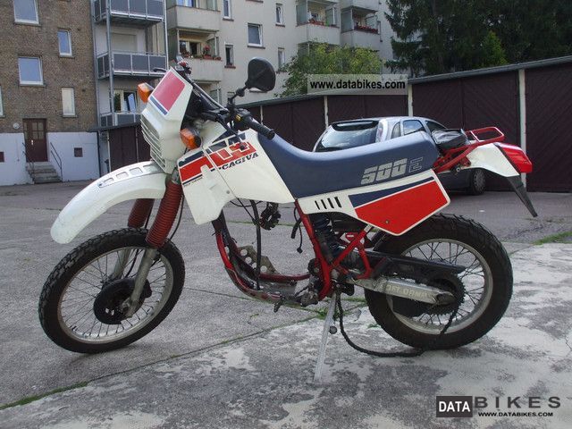 1990 Cagiva T4 500 E #9