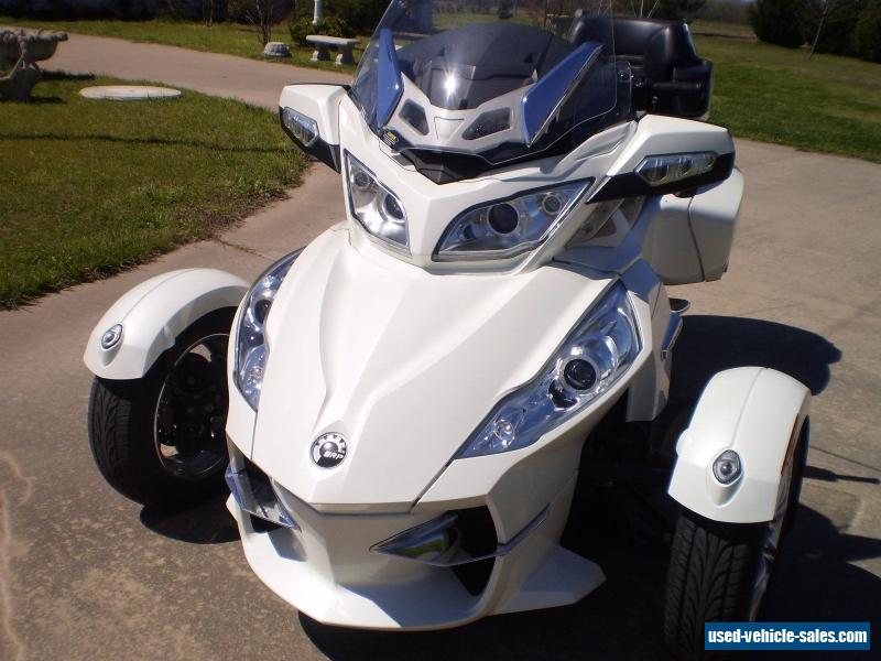 2011 Can-Am Spyder Roadster RT Limited #8