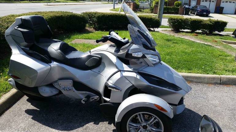 2010 Can-Am Spyder RT Audio #7