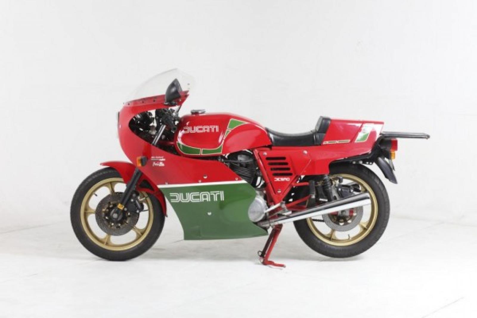 Сс 1000. Ducati 900ss 1975. Ducati 1985. Дукати 1985. Мотоцикл Ducati 900.