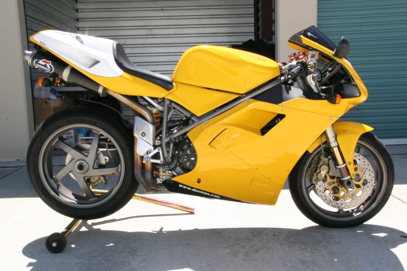 2000 Ducati 748 R #9