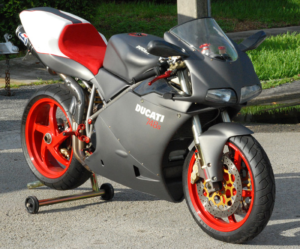 1997 Ducati 748 S #8