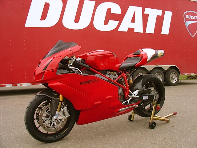 2004 Ducati 749 R #9