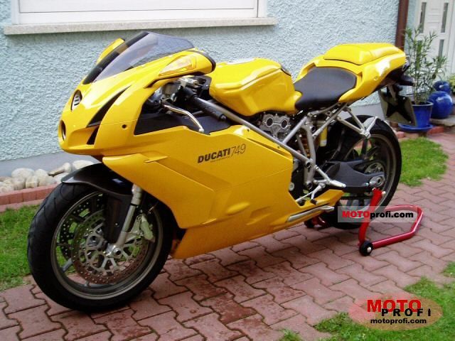 2004 Ducati 749S #9