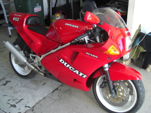 1989 Ducati 851 Strada #8