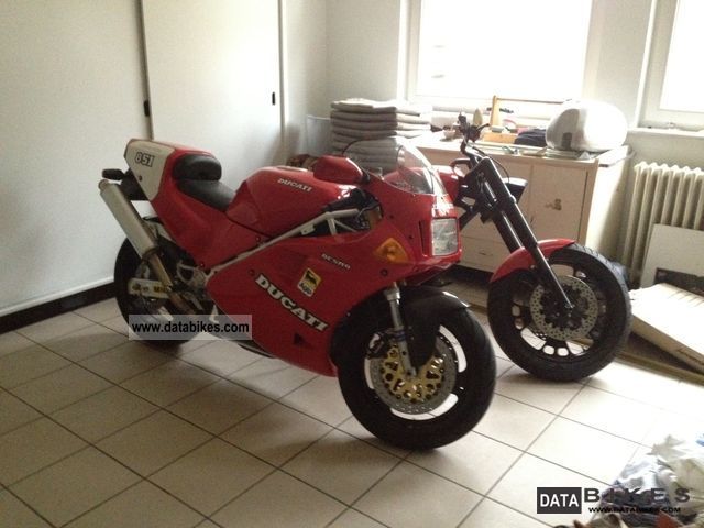 1991 Ducati 851 Strada #10