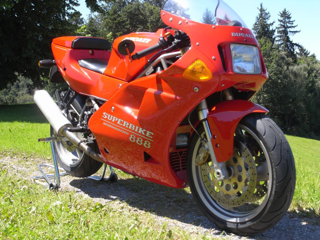 1993 Ducati 888 Strada #8