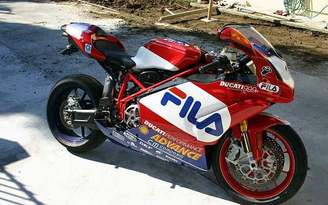 2004 Ducati 999 R #9
