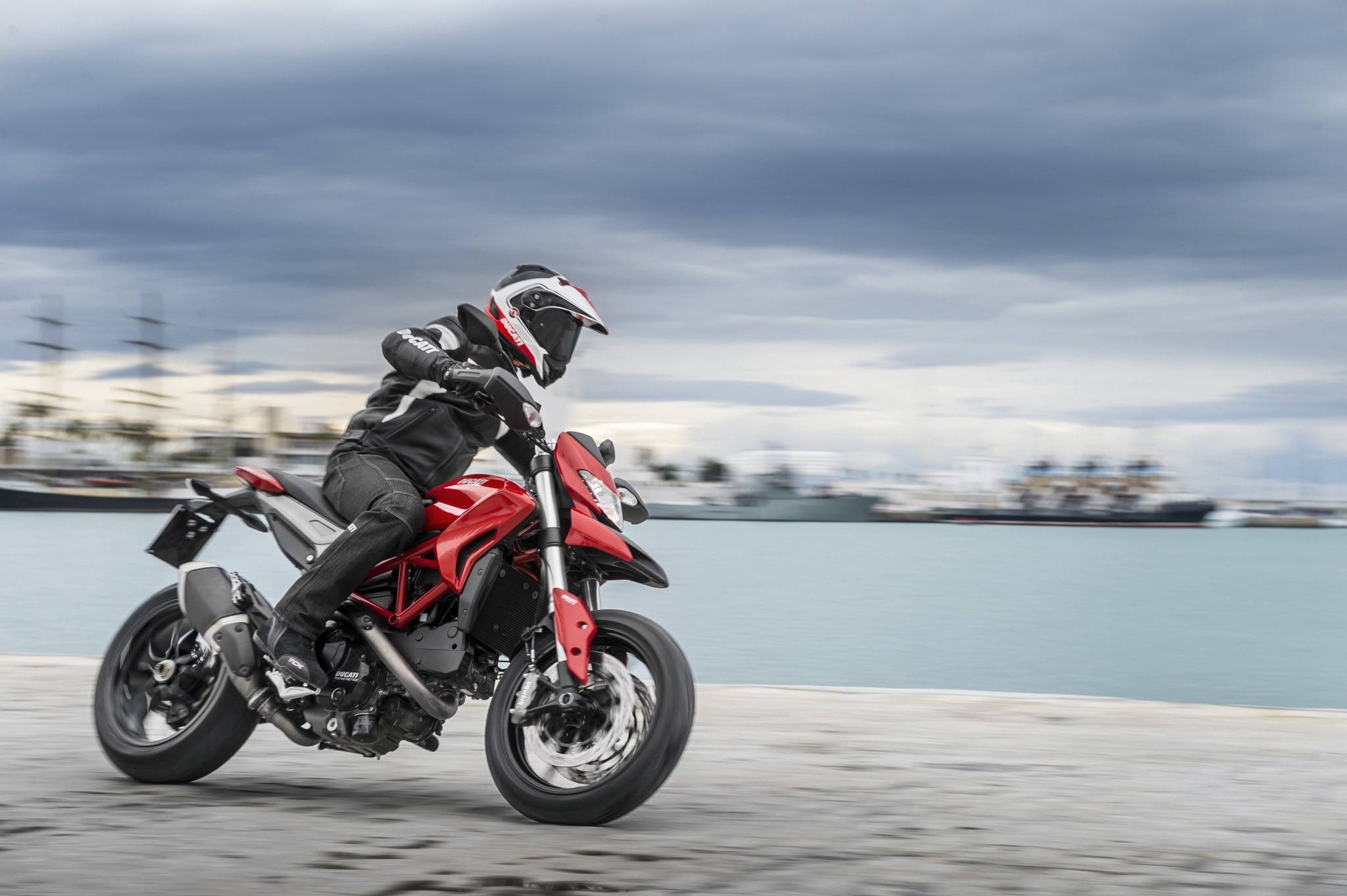 2014 Ducati Hypermotard #7