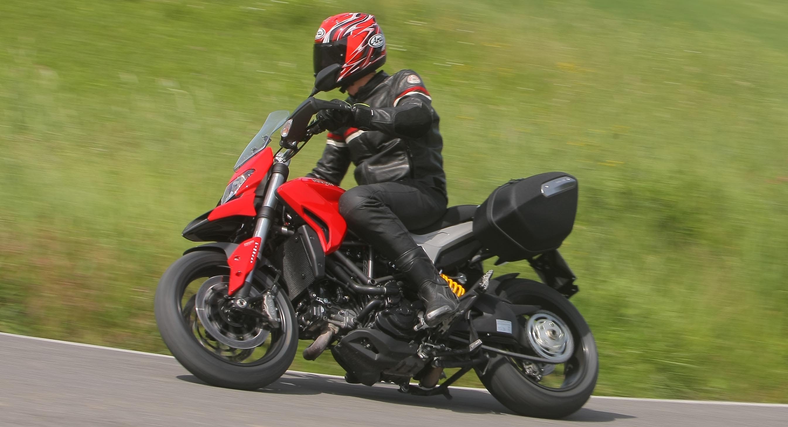 2014 Ducati Hyperstrada #7