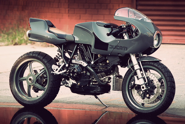 2001 Ducati MH900e #9