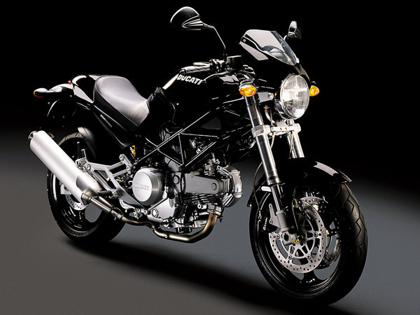 2006 Ducati Monster 620 Dark #8