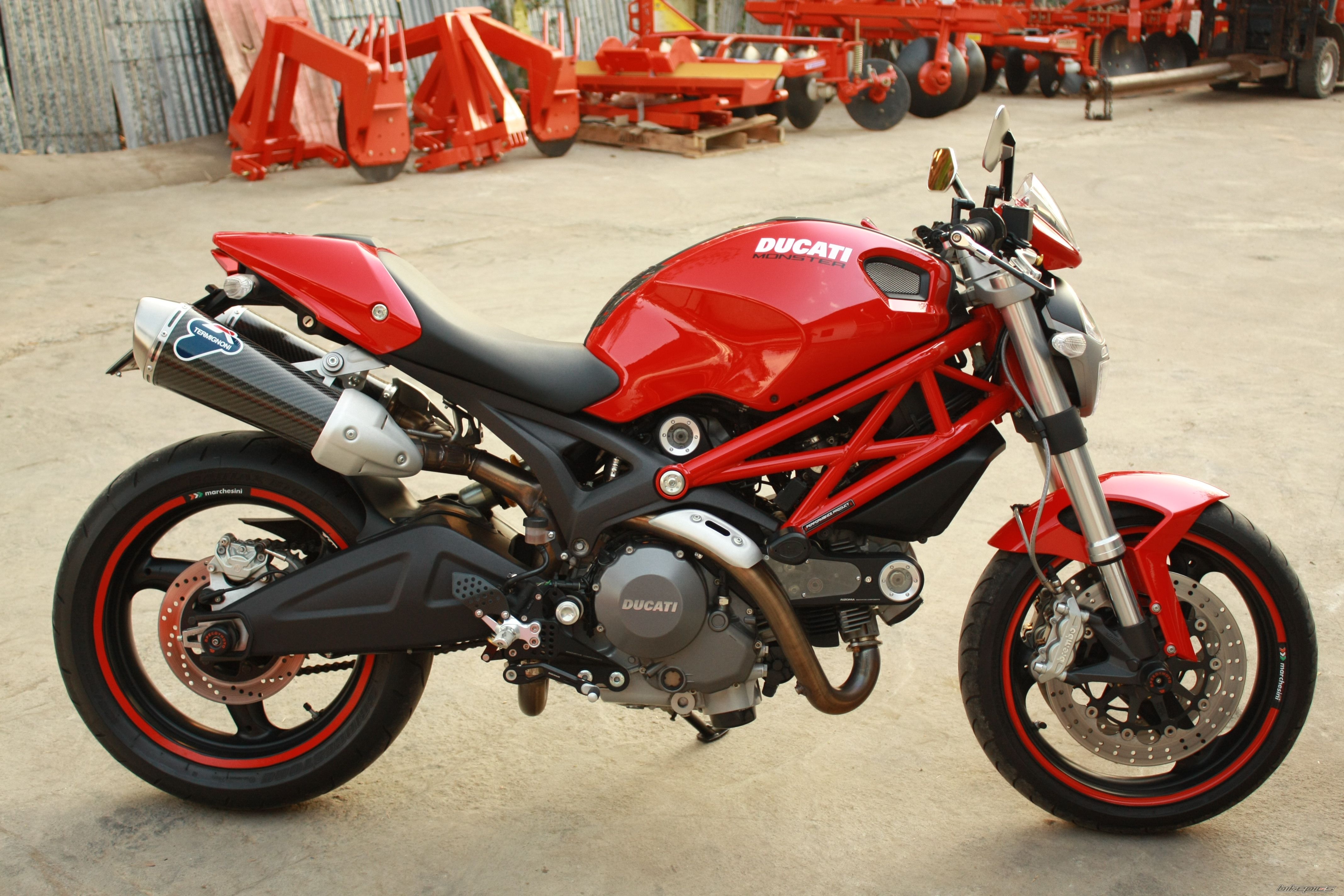 2009 Ducati Monster 696 #10