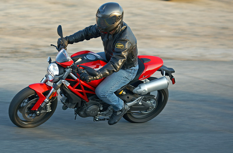 2009 Ducati Monster 696 #8