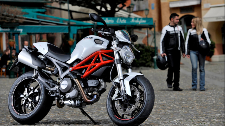 2010 Ducati Monster 796 #9