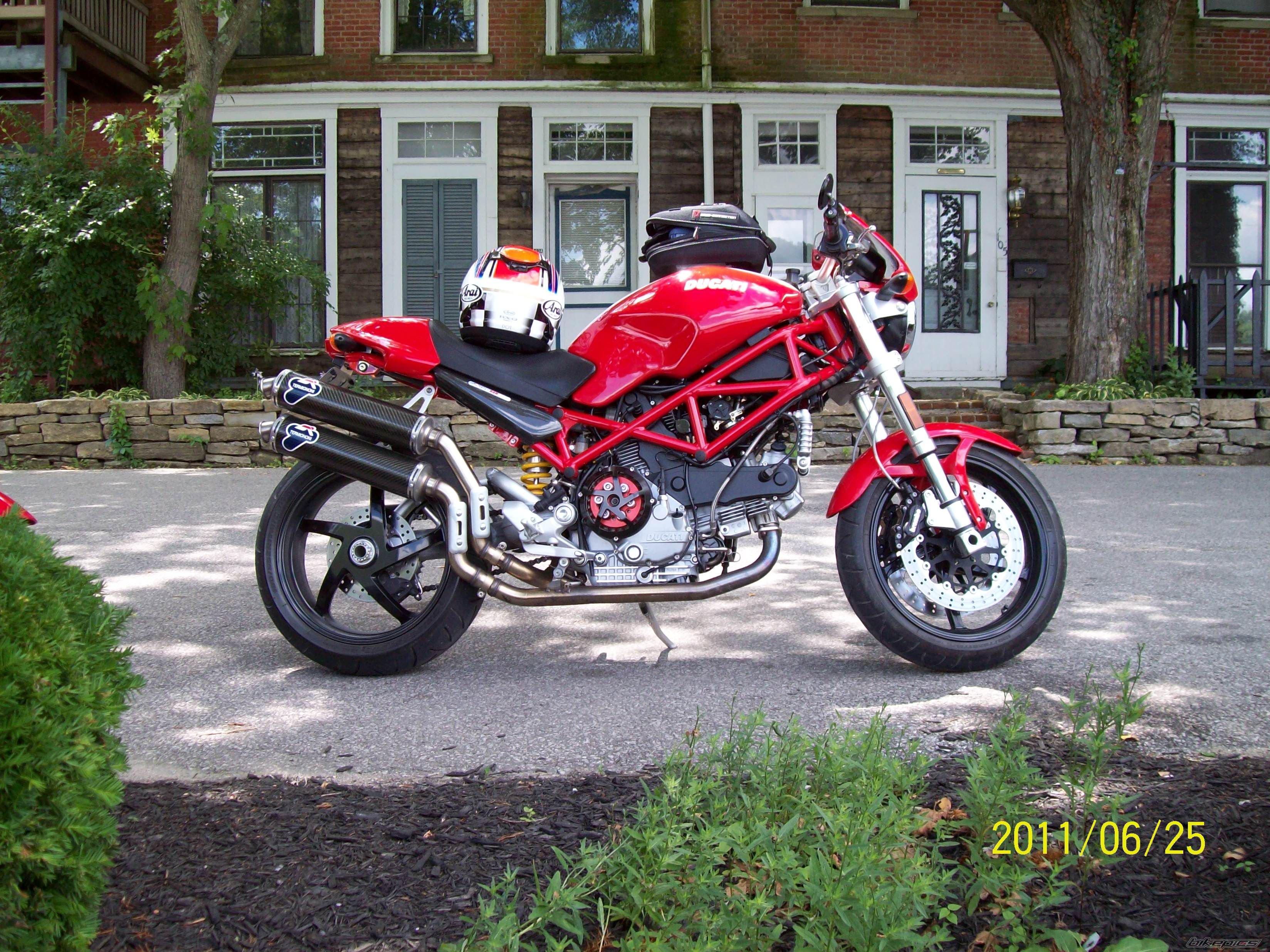 Ducati s2r 1000