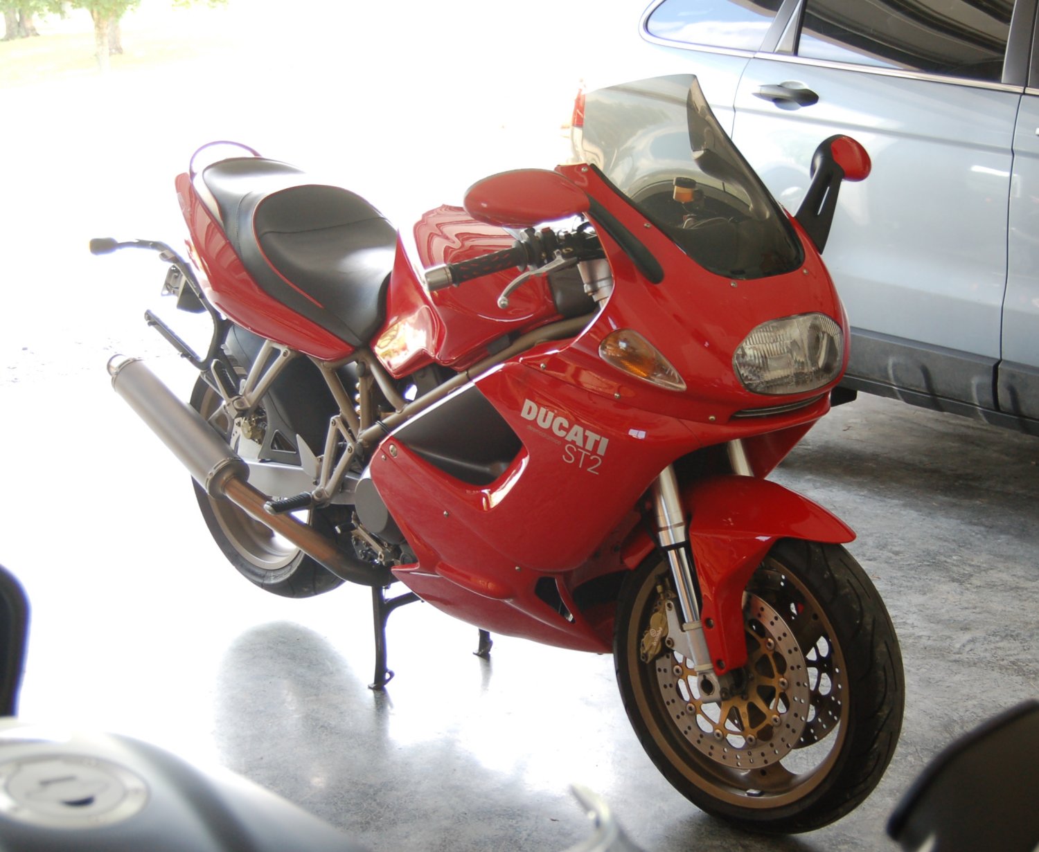 2000 Ducati ST2 #9