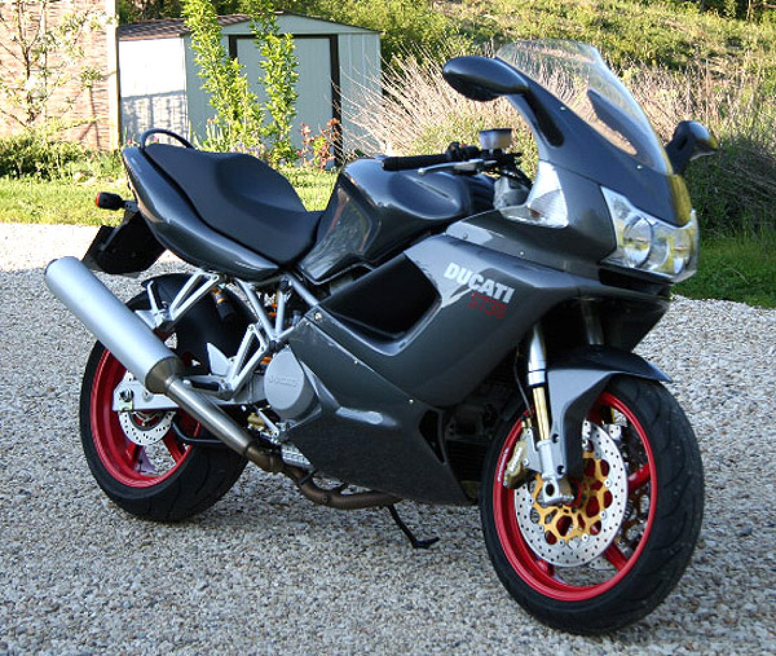 2006 Ducati ST3 #8