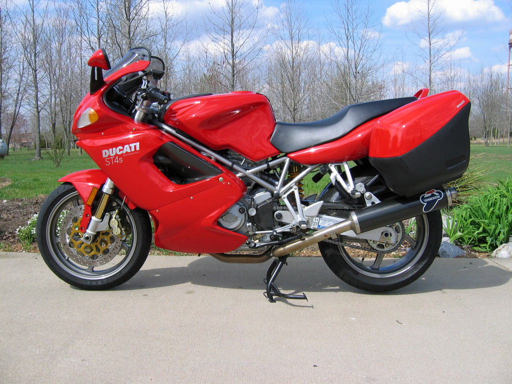 Ducati st4s