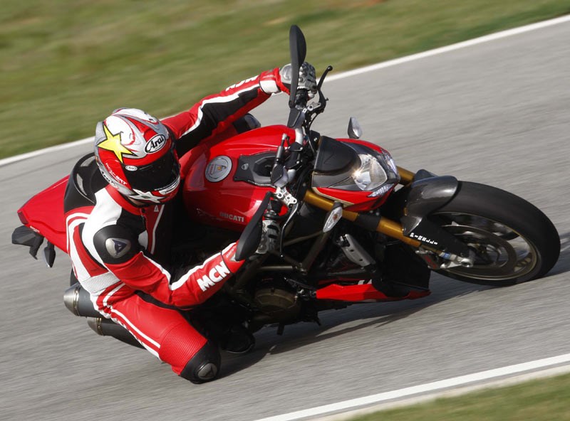2009 Ducati Streetfighter S #9