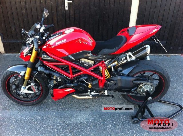 2011 Ducati Streetfighter S #10