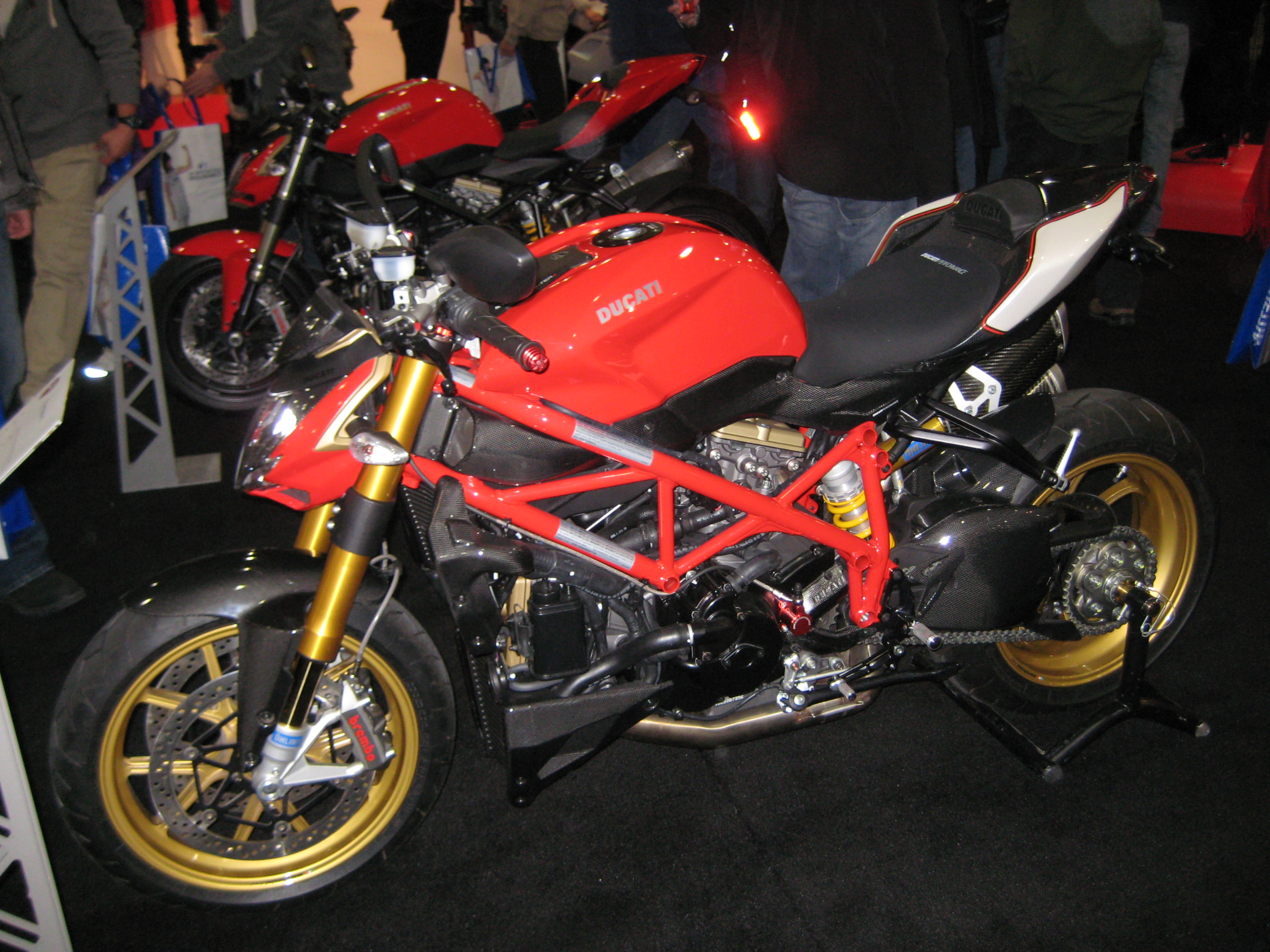 2011 Ducati Streetfighter S #9
