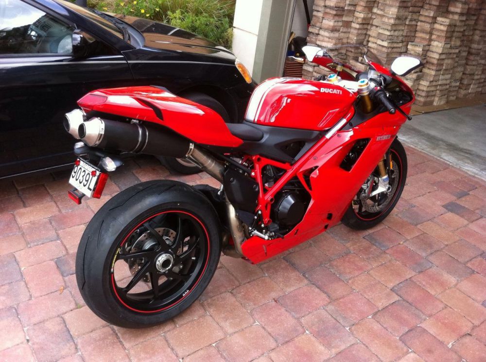 2011 Ducati Superbike 1198 SP #9