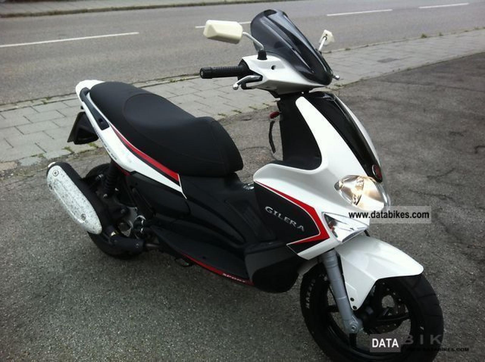 2009 Gilera Runner ST 125 #8