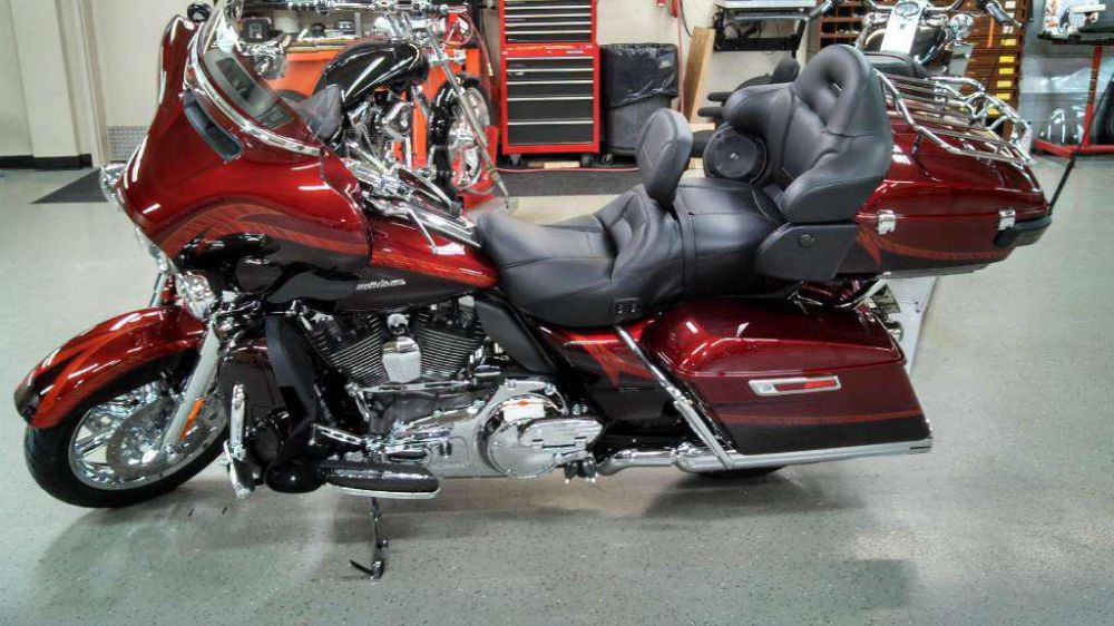 2014 Harley-Davidson CVO Limited #10