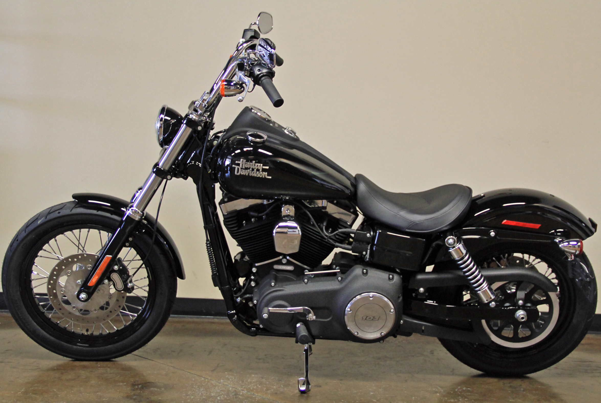2014 Harley-Davidson Dyna Street Bob #10