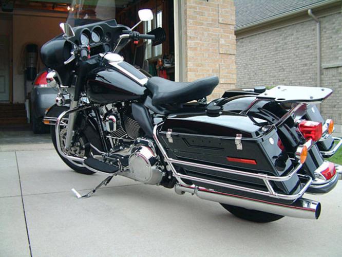 2014 Harley-Davidson Electra Glide Police #9