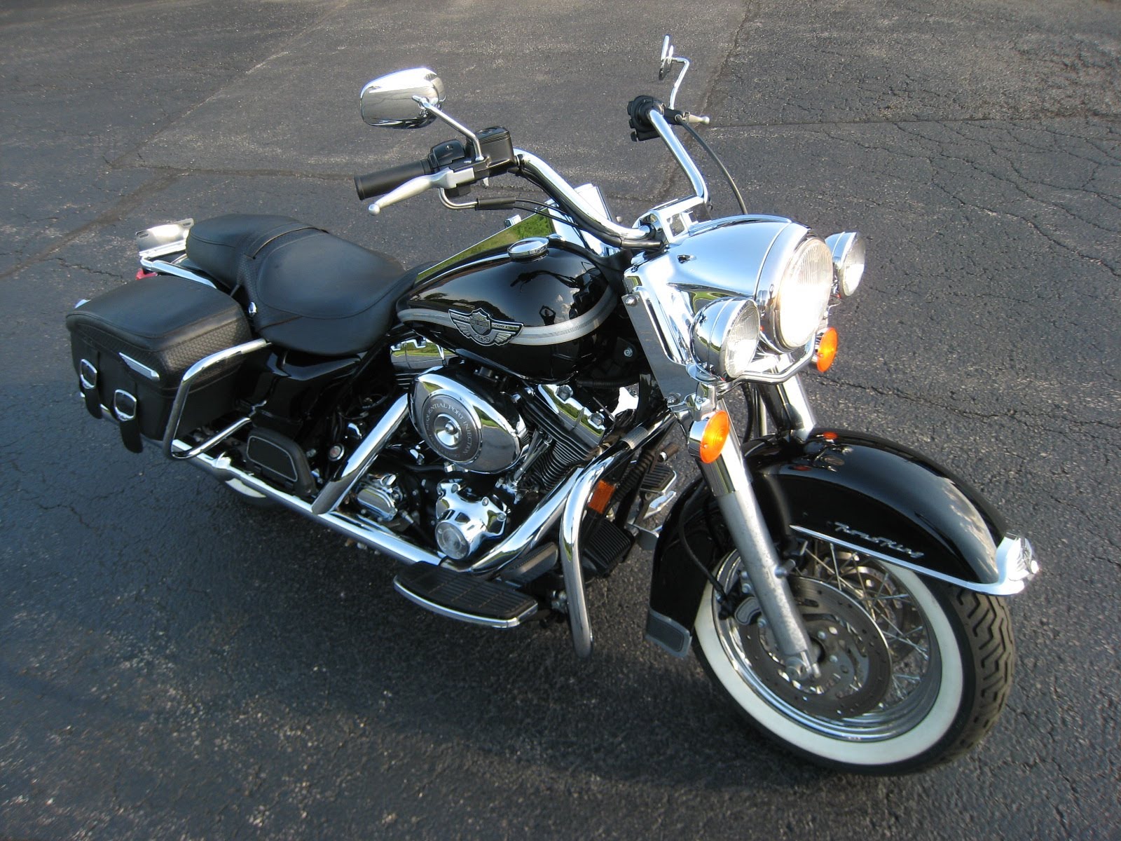 Road King Classic 2003