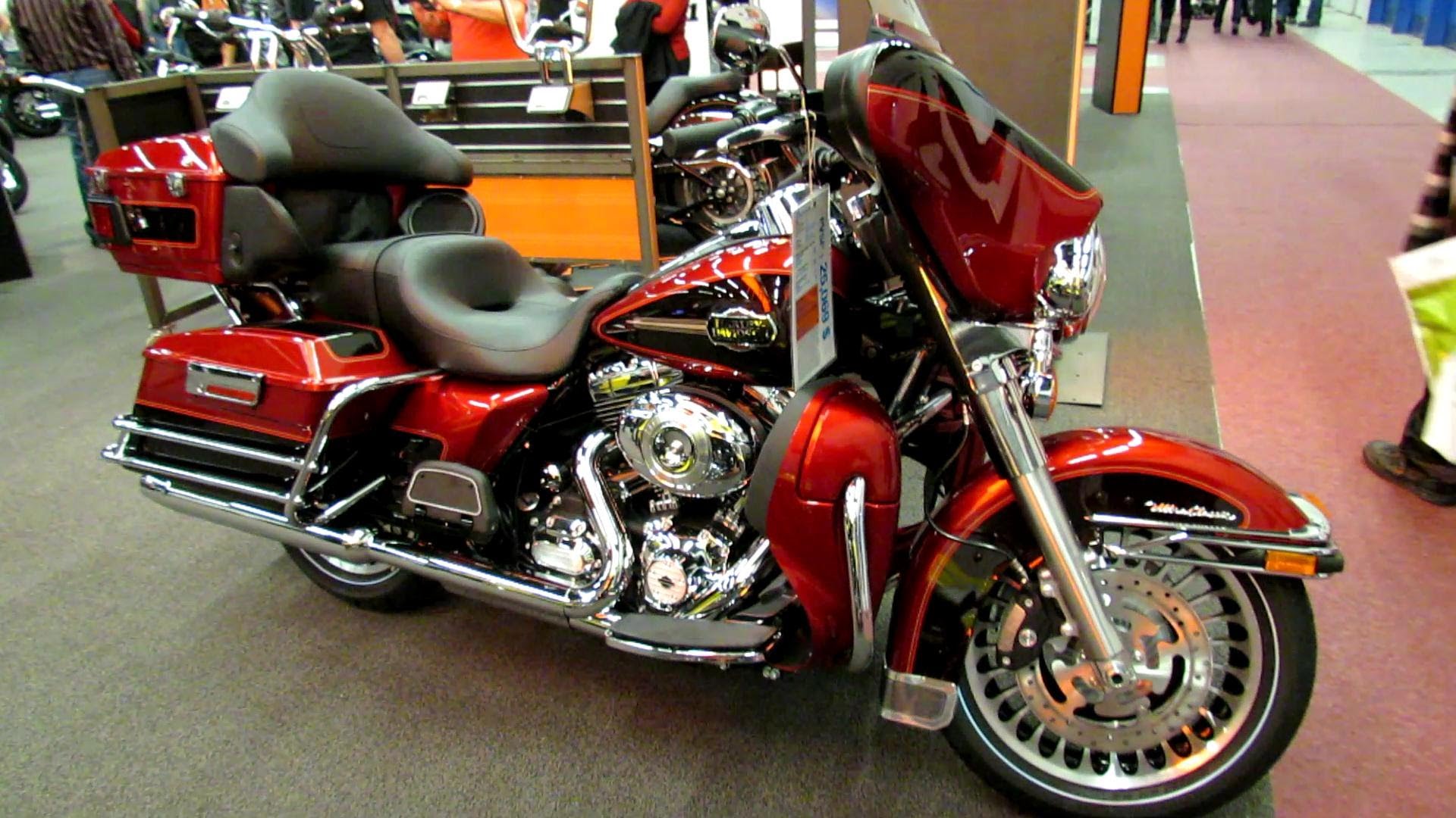 2012 Harley-Davidson FLHTCU Ultra Classic Electra Glide #9