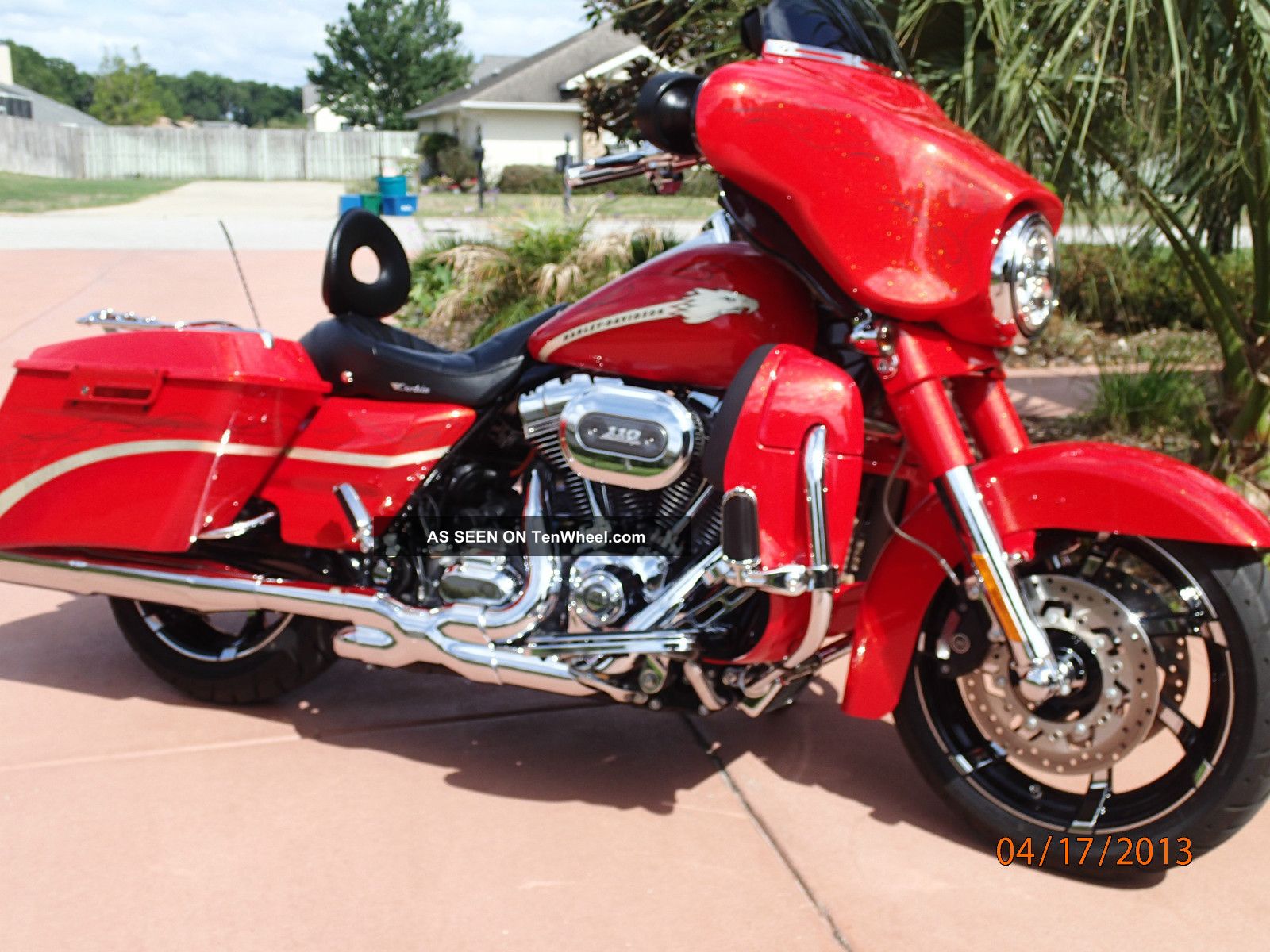 2010 Harley-Davidson FLHXSE CVO Street Glide #7