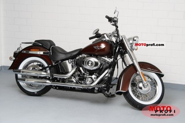 2009 Harley-Davidson FLSTN Softail Deluxe #9