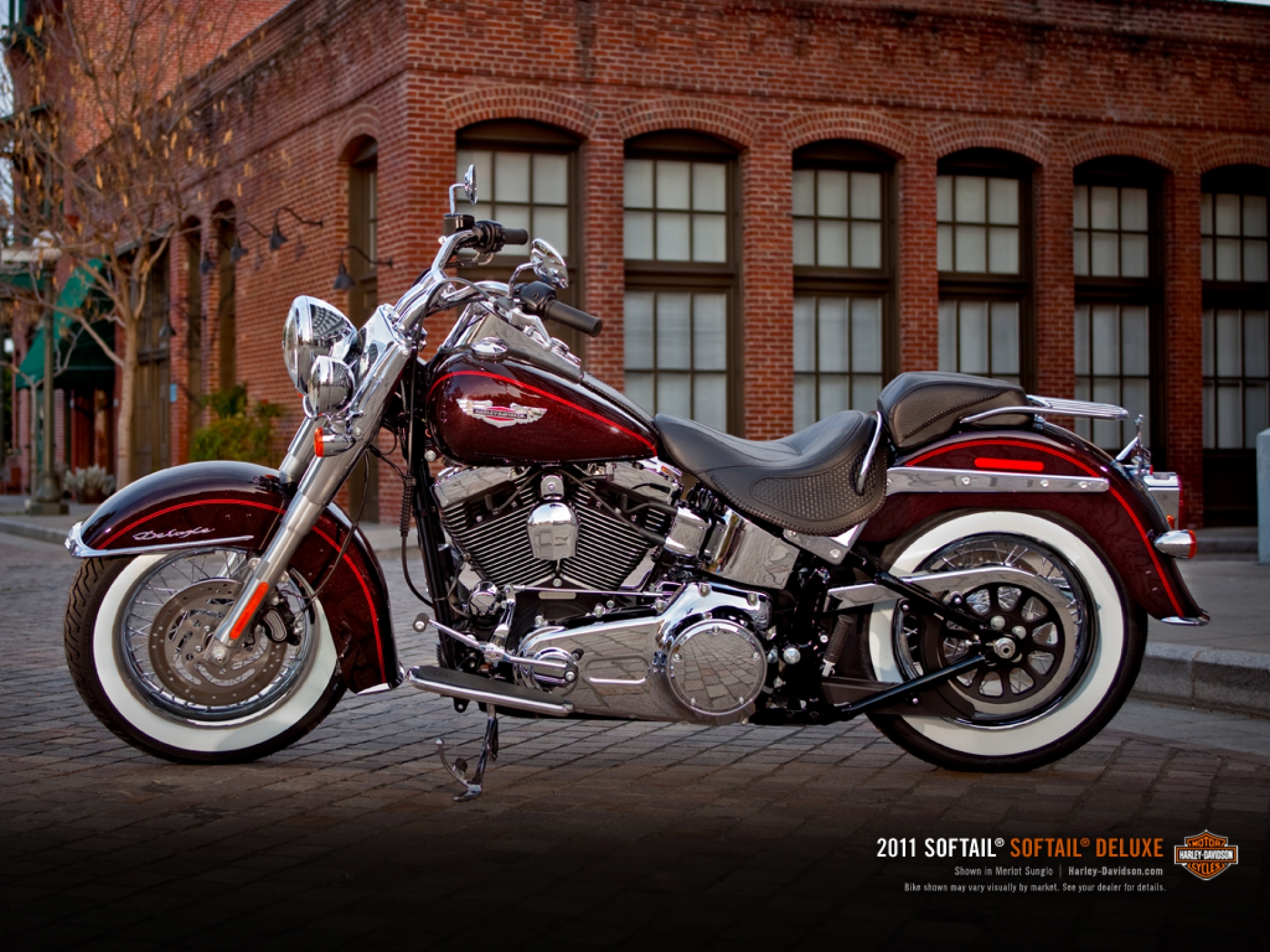2012 Harley-Davidson FLSTN Softail Deluxe #8