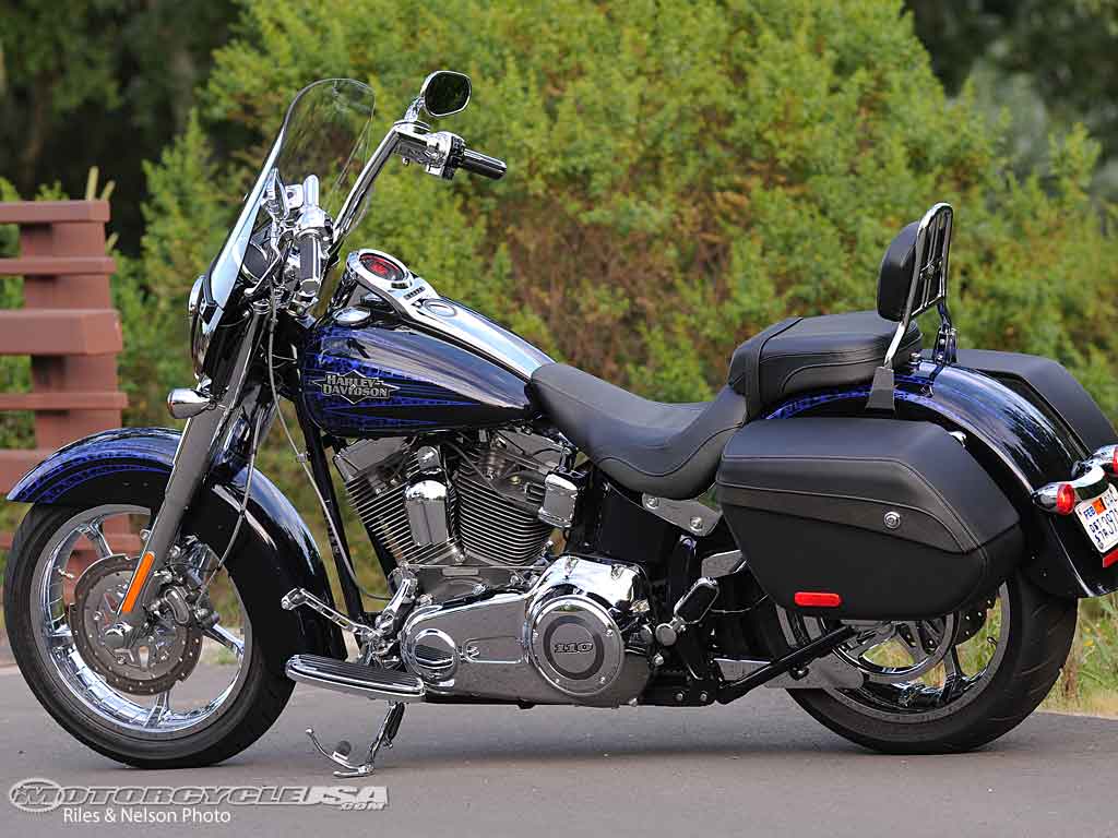 2010 Harley-Davidson FLSTSE CVO Softail Convertible #10