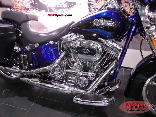 2011 Harley-Davidson FLSTSE CVO Softail Convertible #9