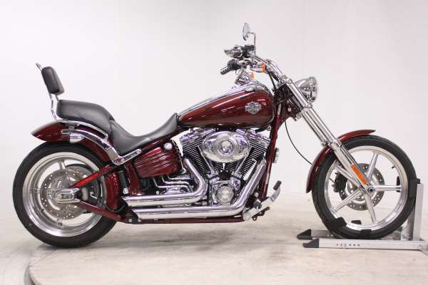 Harley Davidson FXCWC Rocker Softail