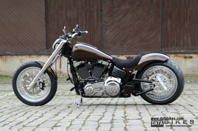 2010 Harley-Davidson FXCWC Softail Rocker C #9