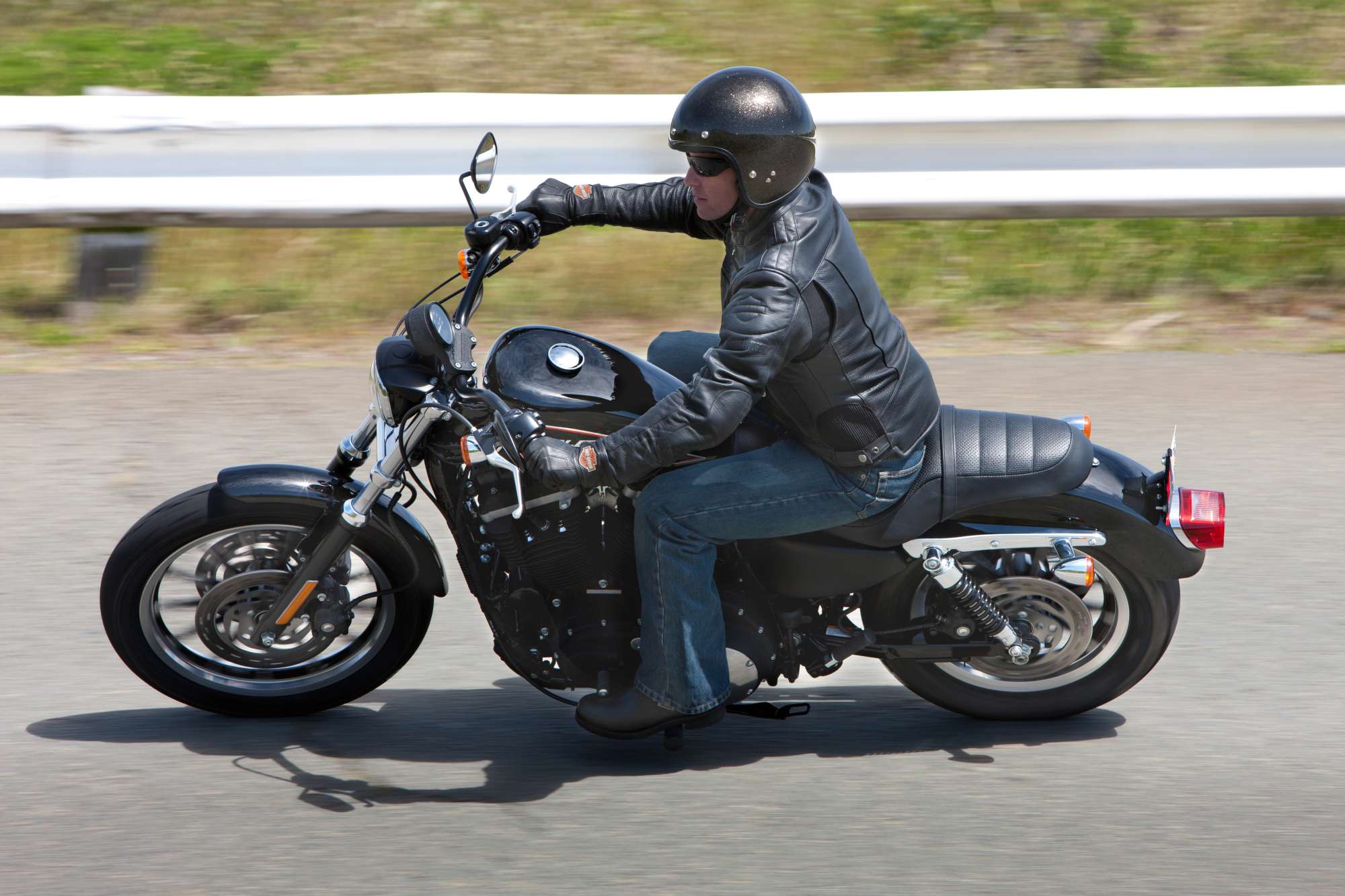 2013 Harley-Davidson Sportster 883 Roadster #8